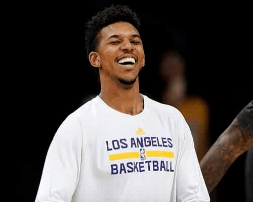 哈珀：父亲告诉我只要你能保持头脑冷静 一切最终都会好起来的（哈珀：父亲说，只要保持冷静，最终一切都会好起来）