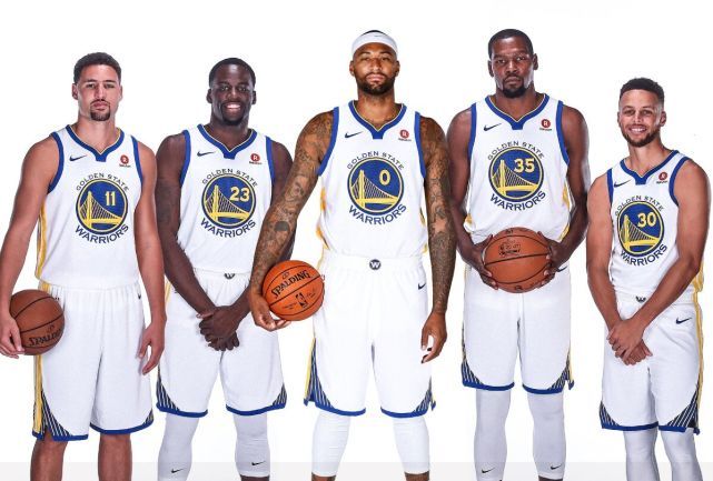 官方：德国裁判雅布隆斯基将执法欧冠第6轮布鲁日vs阿森纳（欧冠第6轮布鲁日对阿森纳之战将由德国裁判雅布隆斯基执法）