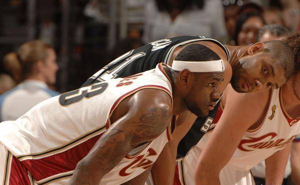 NBA战报：亚历山大33分6助，雷霆132-111大胜独行侠（雷霆132-111大胜独行侠，亚历山大砍下33分6助攻）