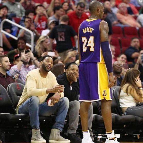 名宿：尼科-帕斯像托蒂，他是意甲最好的球员理应回皇马效力（名宿：尼科-帕斯神似托蒂，堪称意甲最佳，理应回归皇马）