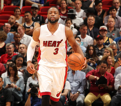 每体：一男子因假扮足球经纪人性侵61名未成年人被捕（每体：冒充足球经纪人的男子涉嫌性侵61名未成年人已被捕）