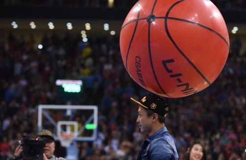 记者：老弗爷不会让维尼修斯离队，正常的话很快就会宣布续约（记者：老弗爷坚决不放维尼修斯，续约或将很快官宣）